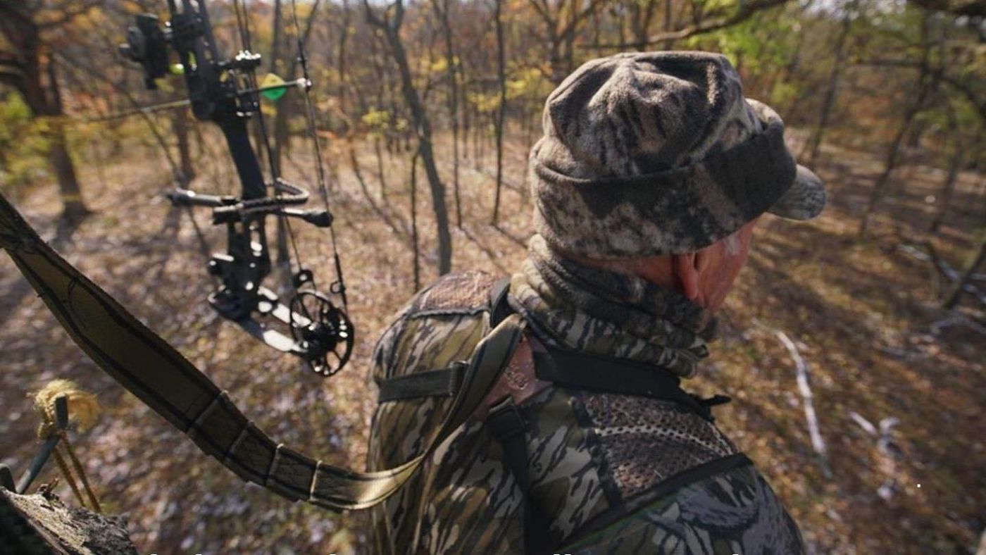 Lightweight X-1 Bowhunter Treestand Safety Harness by Hunter Safety System 